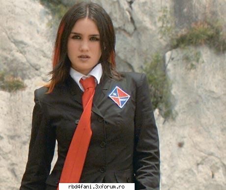 Dulce Maria s-a despartzit de iubit ... - Dulce Maria, fata cu parul rosu din formatia RBD - Presa